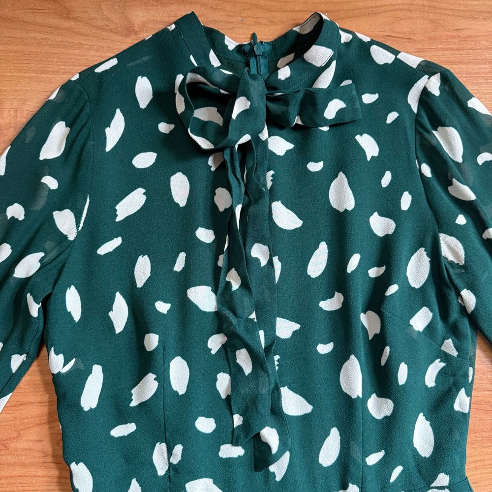 Reformation Fox Dress in Fen Size 4 Geometric Christmas Dress Holidays - Picture 10 of 11